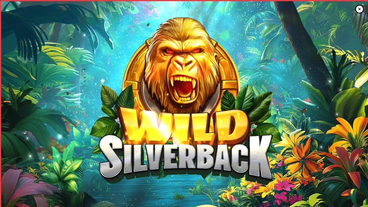 Pemandangan hutan tropis yang rimbun dalam permainan slot Wild Silverback